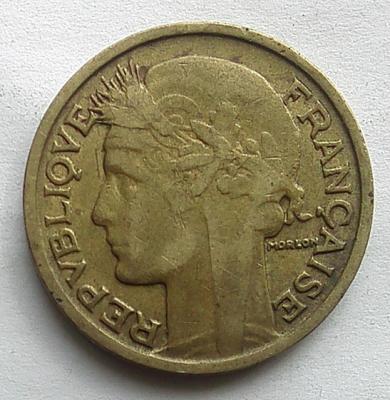 IMG19708выст Франц 2 фран 1932.jpg